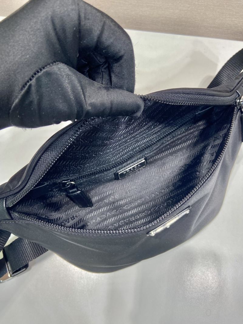 Pra*a waist chest packs